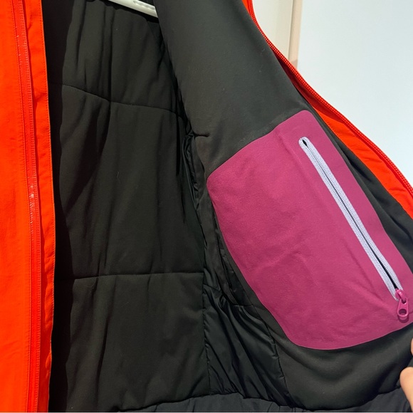 Arc’teryx ski/snowboard jacket S - Picture 9 of 10